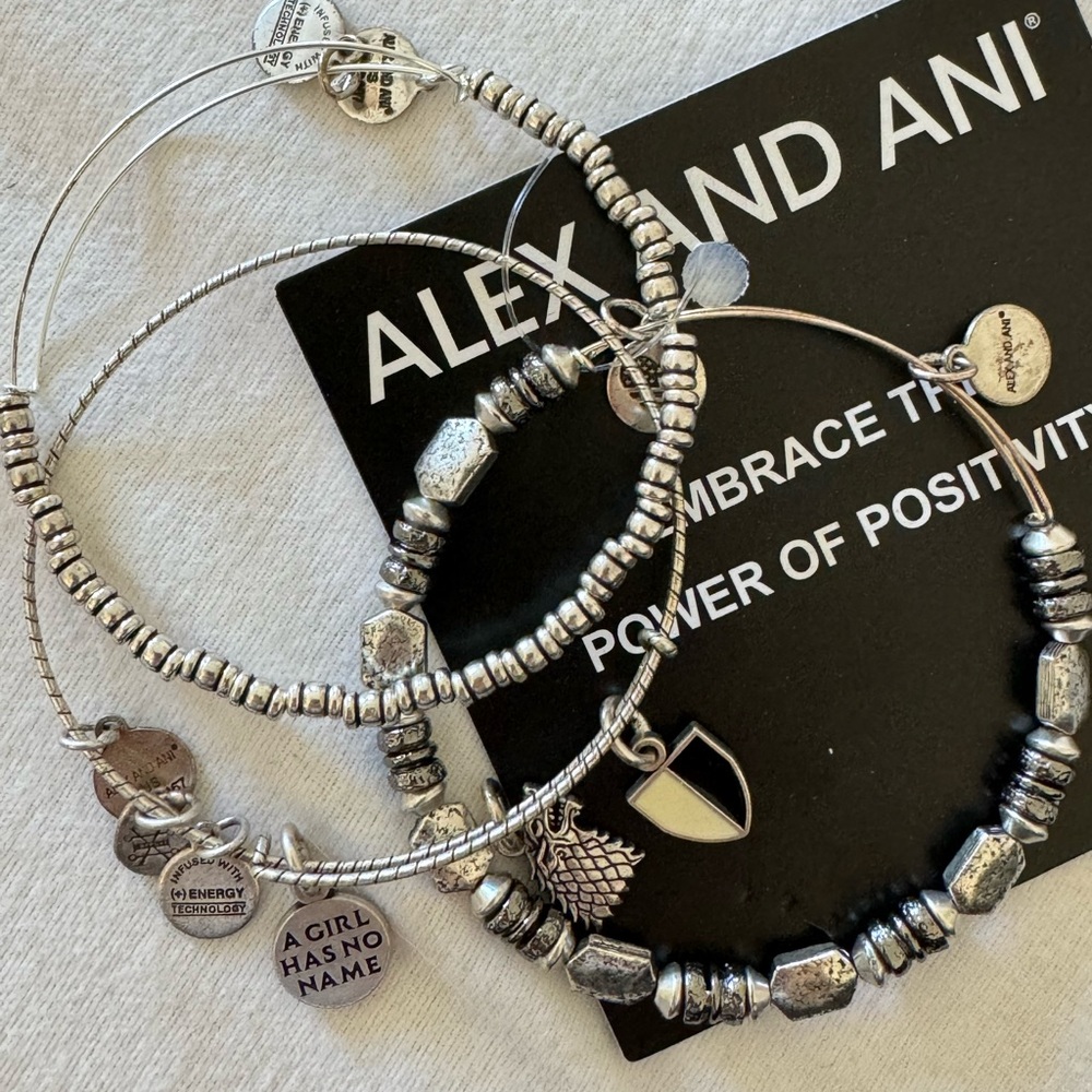 ALEX ANI GAME OF THRONES ARYA BRACELET SET